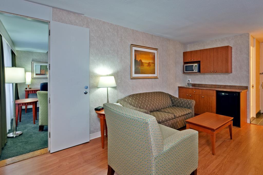 Holiday Inn Montreal Midtown Quarto foto